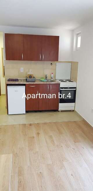 Апартаменты Apartmani Nikmil Bar- Susanj Бар Апартаменты с балконом-10